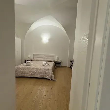 Luna Apartment