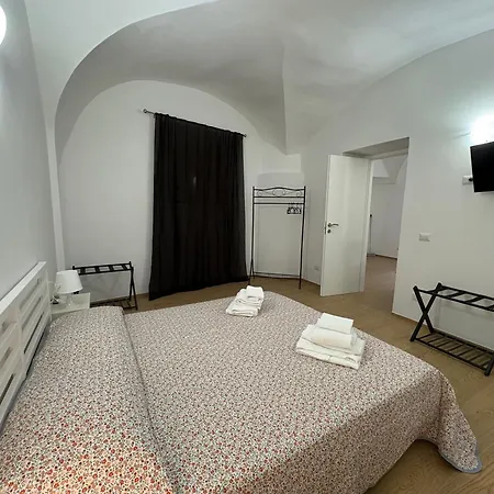 Luna Apartment *