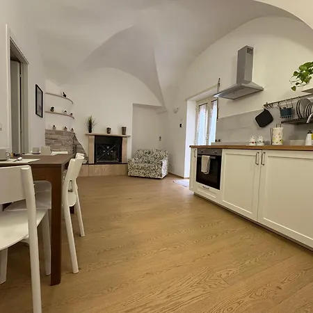 Luna Apartment